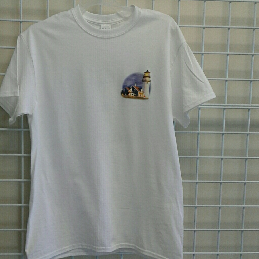 Unisex Gildan Custom Made TSHIRT NWOT